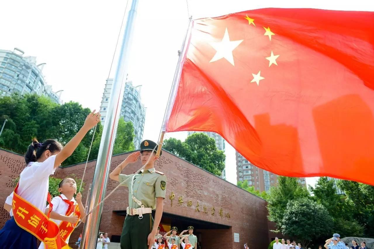 发现不一样的老师总夸一个学生是好事吗?